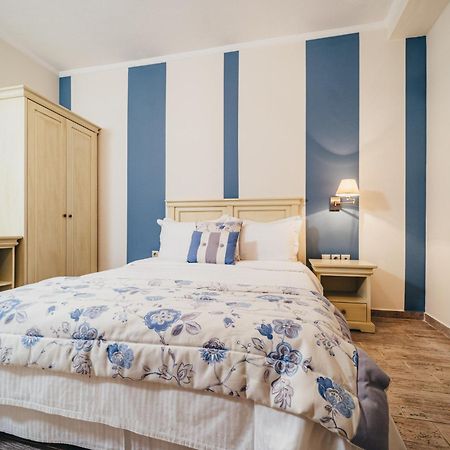 To Spiti Tis Sofias Hotel Костур Екстериор снимка